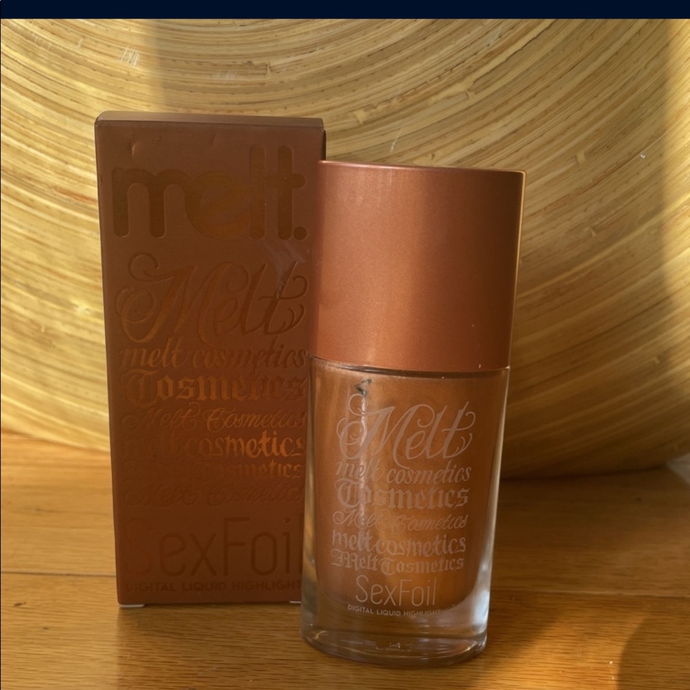🚨 SOLD 🚨Melt Cosmetics: Nova Sex Foil